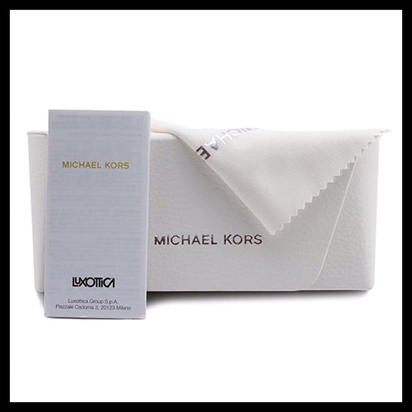 Michael Kors Chelsea Aviator Sunglasses Rose Gold - Picture 3 of 3